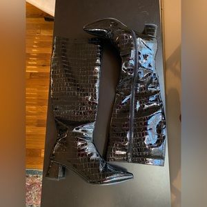 Faux croc knee boots 🖤